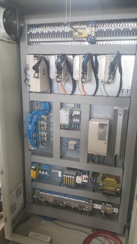 CNC 4 TRUC