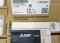 PLC MITSUBISHI FX3G-24MT/ES