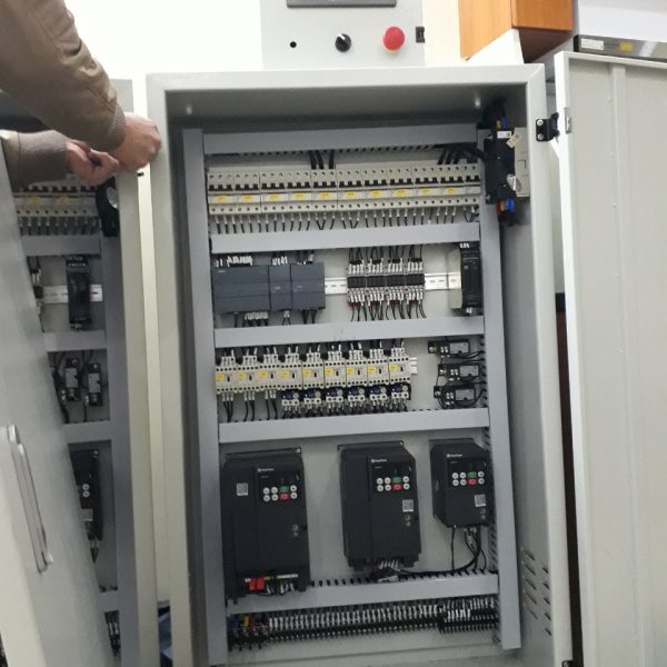 TỦ ĐIỀU KHIỂN MÁY LỐC ỐNG INOX LOẠI TRÒN