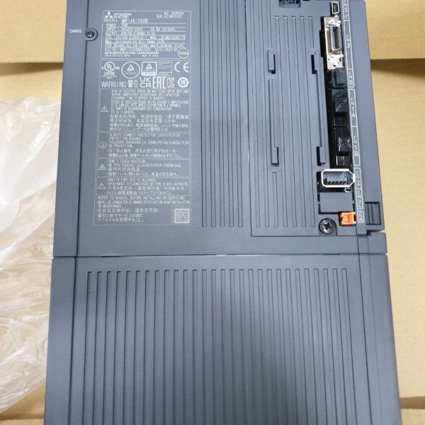 MR-J4-700B MR-J4-700B