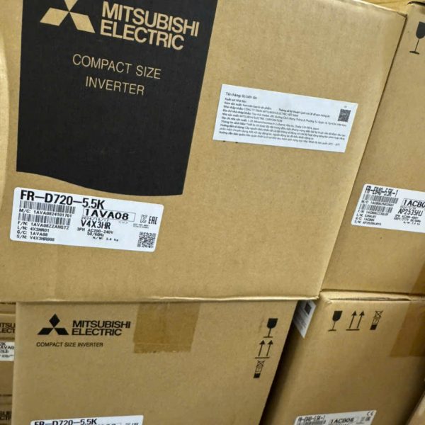 BIẾN TẦN FR-D720-5.5K BIẾN TẦN FR-D720-5.5K