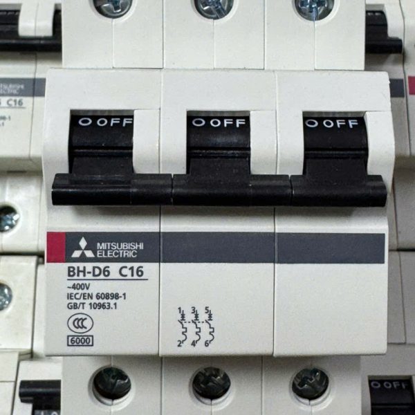 CẦU DAO ĐIỆN BH-D6 3P 16A TYPE C N CẦU DAO ĐIỆN BH-D6 3P 16A TYPE C N