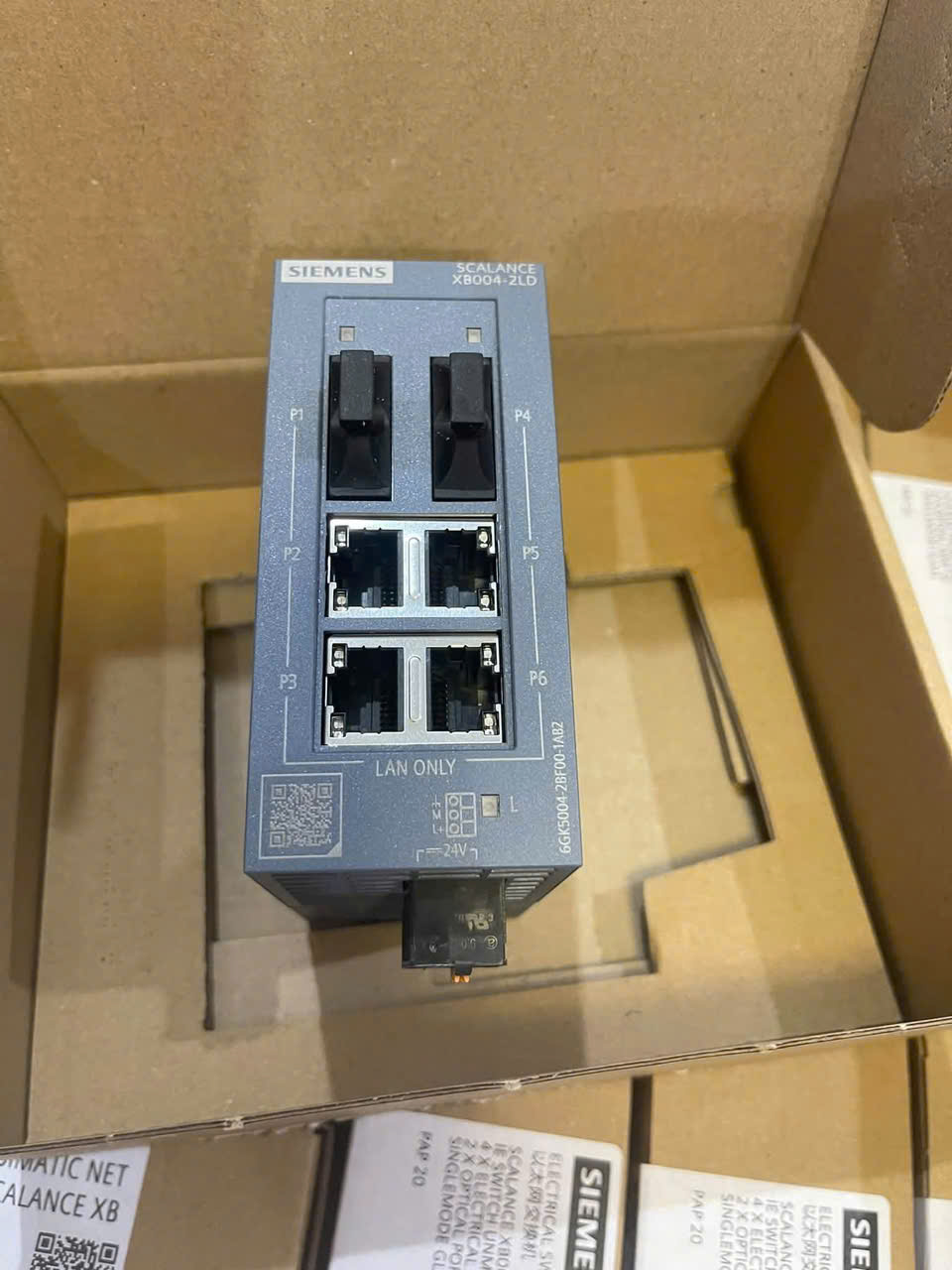 SIEMENS 6GK5004-2BF00-1AB2